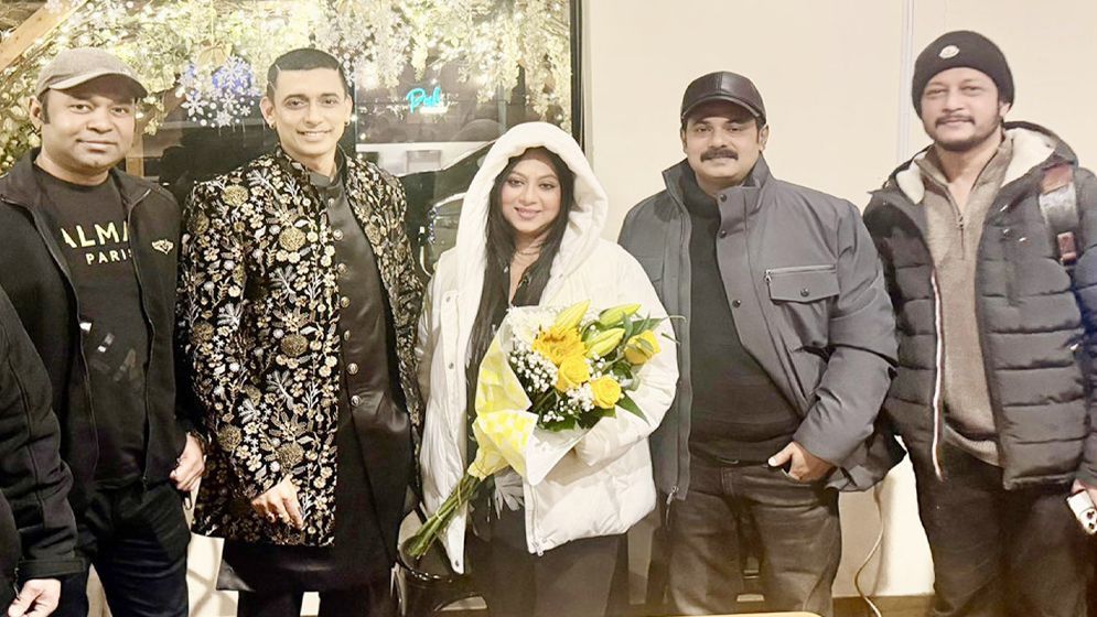 যুক্তরাষ্ট্রে চার নায়কের সঙ্গে শাবনূর