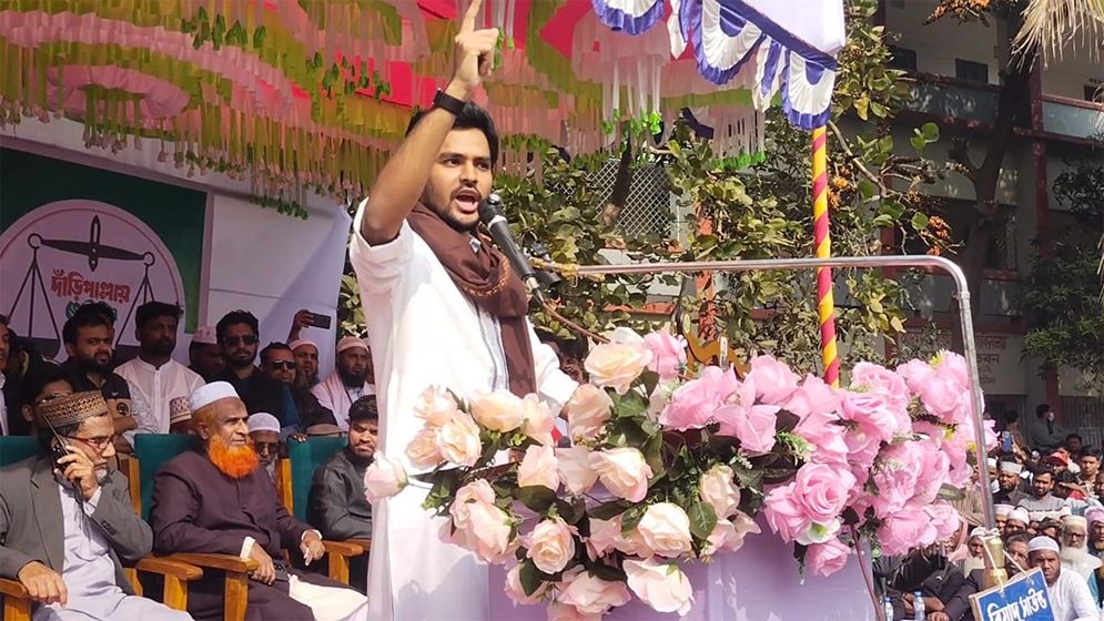 আ. লীগের পুনঃপ্রতিষ্ঠা দেশের জন্য ভয়ঙ্কর– আসিফ মাহমুদ