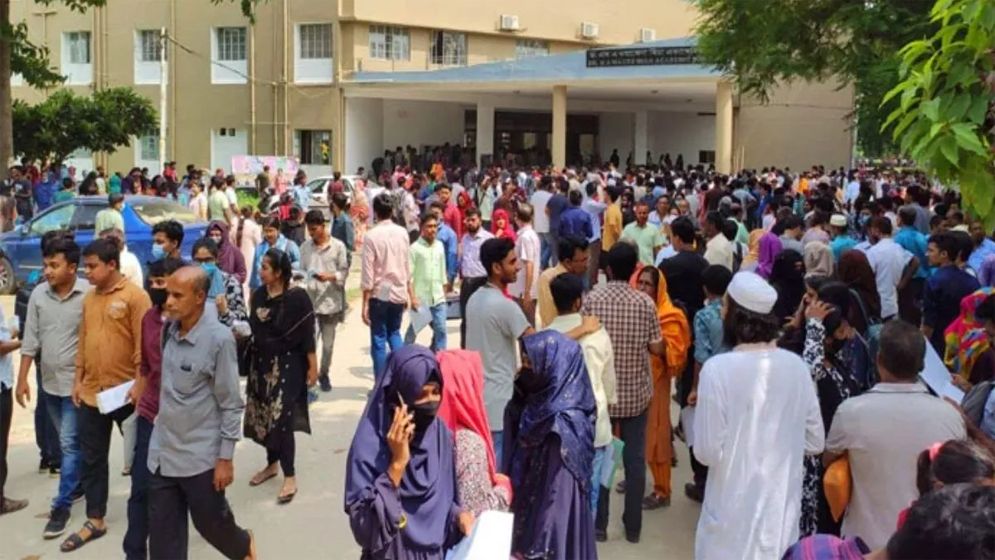 ‎রাবিতে ‘এ’ ইউনিটের ভর্তি পরীক্ষা অনুষ্ঠিত, আসনপ্রতি লড়ছে ৫৯