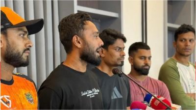 দুপুর ১টায় সংবাদ সম্মেলন, শেরাটনে জড়ো হচ্ছে ৬ দলের ক্রিকেটাররা