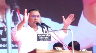 উন্নয়নের নামে জনগণের সম্পদ লুট করে বিদেশে পাচার করা হয়েছে : তারেক রহমান