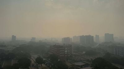 ঢাকায় আংশিক মেঘলা আকাশ, তাপমাত্রা অপরিবর্তিত