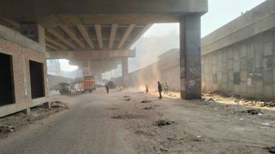 আব্দুল্লাহপুর ফ্লাইওভারের নিচে ডিএনসিসির পরিচ্ছন্নতা কার্যক্রম