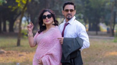 সুখবর দিলেন প্রিয়াঙ্কা জামান