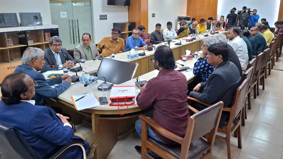 পাঁচ দিন পিছিয়ে ২৫ ফেব্রুয়ারি শুরু একুশে বইমেলা, স্টলভাড়া সম্পূর্ণ মওকুফ