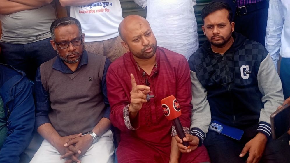 ব্যারিস্টার ফুয়াদের নির্বাচনী অফিস ভাঙচুরের অভিযোগ