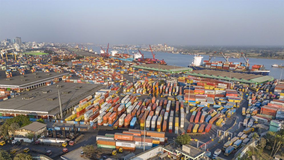 চট্টগ্রাম বন্দরে ধর্মঘটের রেশ কাটাতে তিন সপ্তাহ লাগতে পারে