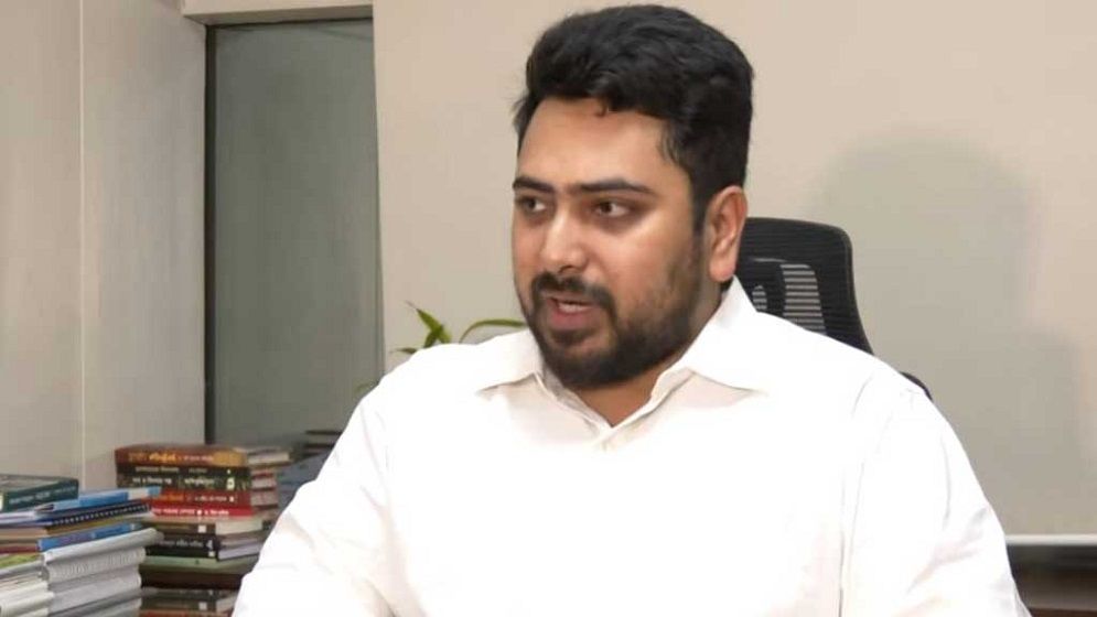 মোবাইল নিষেধাজ্ঞা না তুললে ইসি ঘেরাওয়ের হুঁশিয়ারি নাহিদের