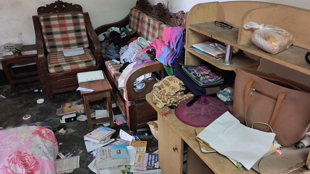 পাবনায় জামায়াত নেতাদের বাড়িতে হামলা-লুটপাটের অভিযোগ