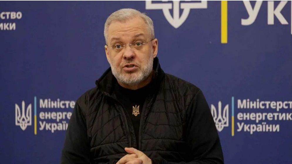 দেশ ছাড়ার সময় গ্রেপ্তার ইউক্রেনের সাবেক জ্বালানিমন্ত্রী