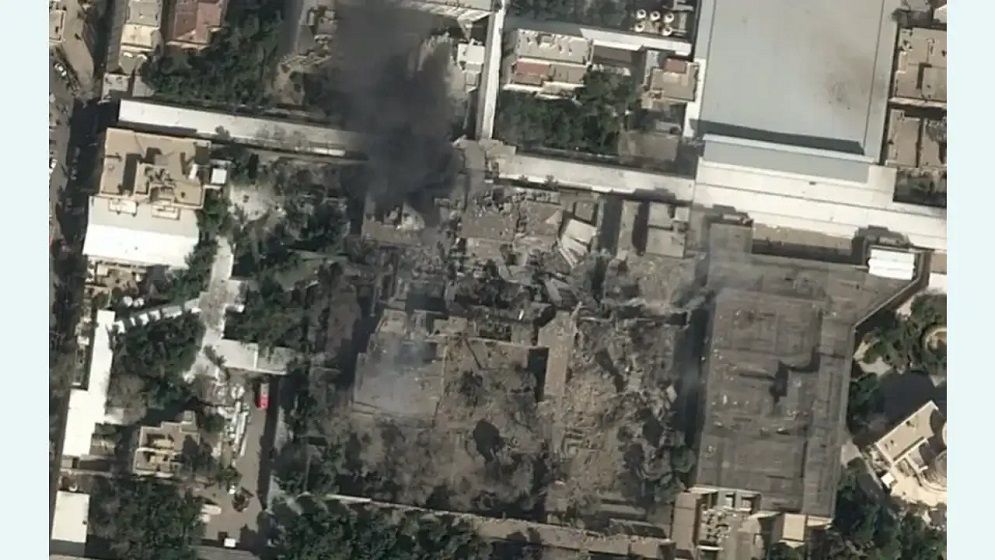 তেহরানে খামেনির প্রাসাদ ধ্বংস