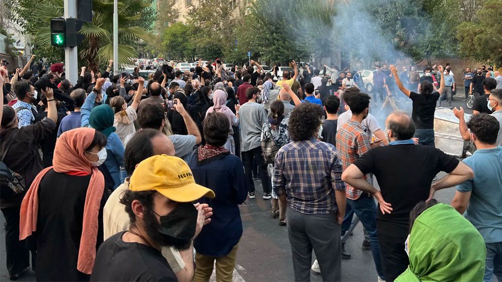 পরমাণু আলোচনা চলাকালেই তেহরানে ফের জেন-জি বিক্ষোভ