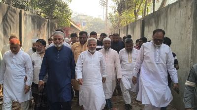 সোনারগাঁয়ে অগ্নিকাণ্ডে ক্ষতিগ্রস্তদের পাশে সংসদ  সদস্য মান্নান