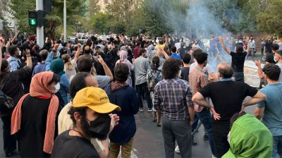 পরমাণু আলোচনা চলাকালেই তেহরানে ফের জেন-জি বিক্ষোভ