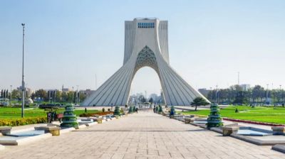 যুদ্ধের আতঙ্কে ইরানের মানুষ