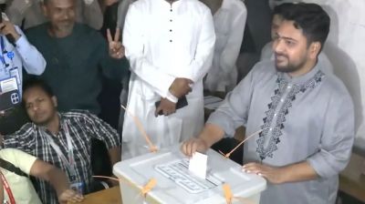 ভোট দিয়েছেন এনসিপি নেতা নাহিদ ইসলাম