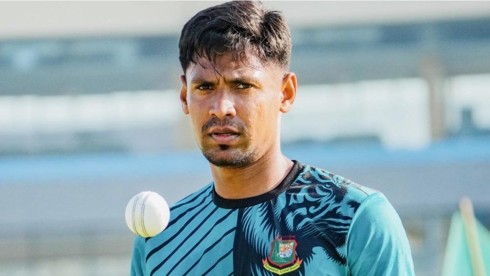 মোস্তাফিজকে ১ কোটি ৬৪ লাখ টাকায় কিনল বার্মিংহাম