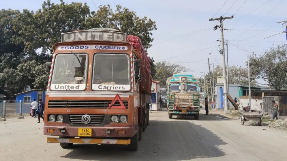 টানা ১০ দিন ভোমরা স্থলবন্দরে বন্ধ আমদানি-রপ্তানি