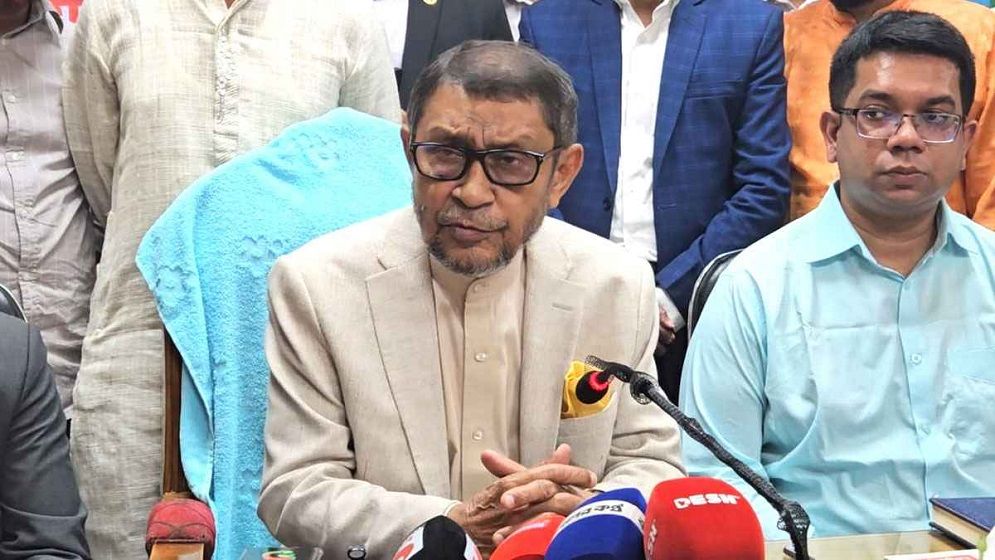 সরকারি হাসপাতালে চিকিৎসকদের উপস্থিতি নিশ্চিতে গোয়েন্দা নজরদারি