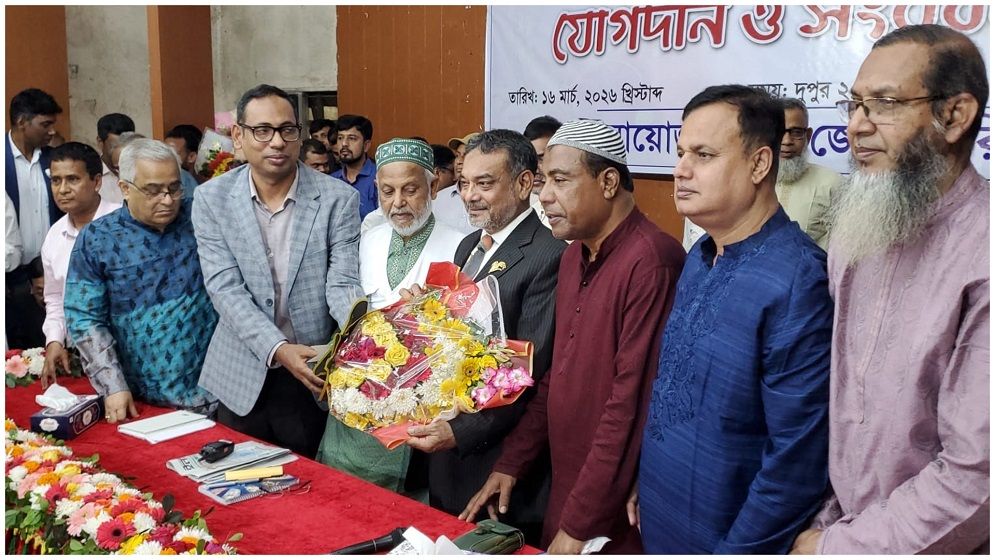 বগুড়া জেলা পরিষদের প্রশাসক হিসেবে দায়িত্ব নিলেন আহসানুল তৈয়ব জাকির