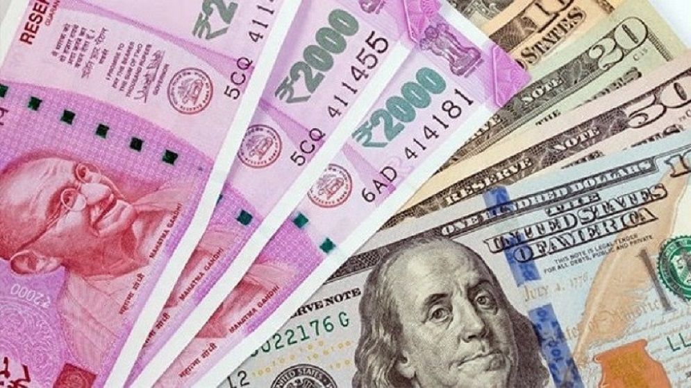 মার্কিন ডলারের বিপরীতে ভারতীয় রুপির রেকর্ড পতন