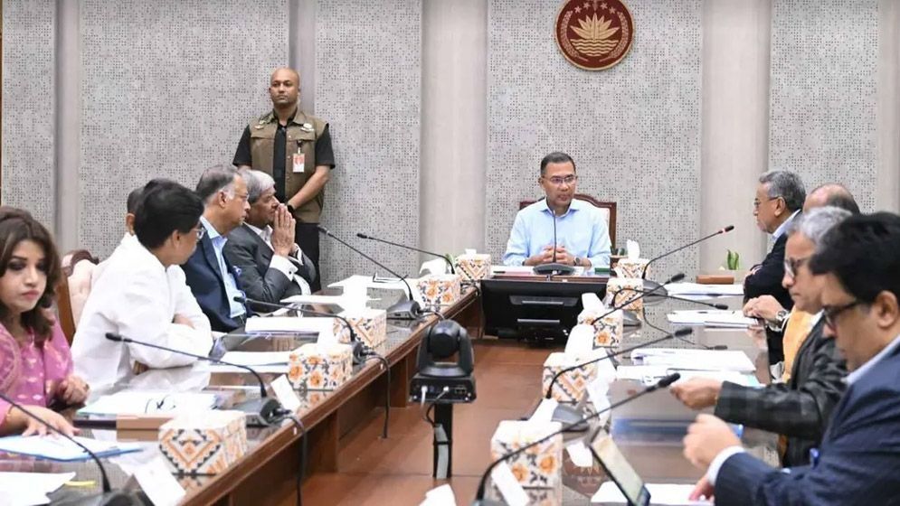 জ্বালানি পরিস্থিতি মোকাবিলায় বিশেষ সভায় প্রধানমন্ত্রী