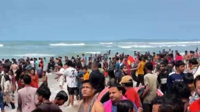 কক্সবাজার সমুদ্র সৈকতে লাখো পুণ্যার্থীদের ভিড়