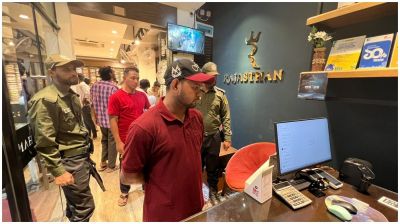 হাটহাজারীতে ৫ দোকানীকে জরিমানা