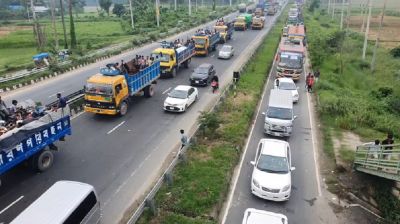 যমুনা সেতু মহাসড়কে ৩০ কিলোমিটার যানজট