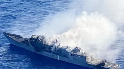 ইরানের সাবমেরিনসহ ১৭টি যুদ্ধজাহাজ ধ্বংস করেছে যুক্তরাষ্ট্র