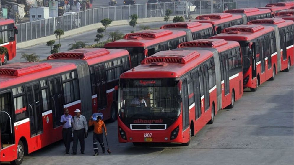 পাকিস্তানের রাজধানীতে সব গণপরিবহনে ভাড়া ফ্রি