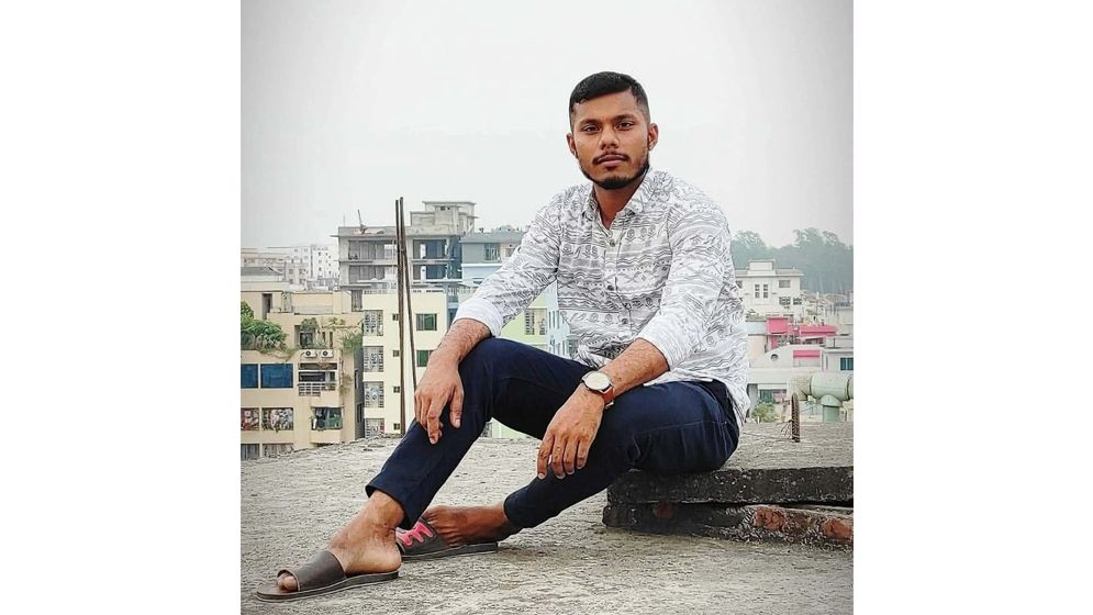 ঋণের বোঝা নিয়ে স্ত্রীর সাথে কলহের জেরে রামুতে যুবকের আত্মহত্যা