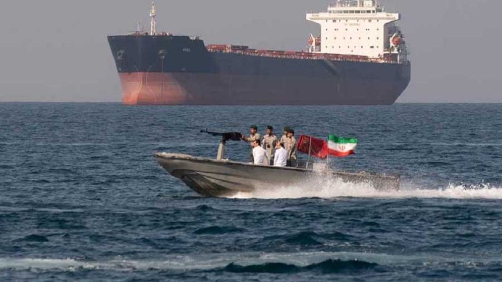 হরমুজ প্রণালি সম্পূর্ণ বন্ধ করল ইরান, না মানলেই গুলি চালাবে আইআরজিসি