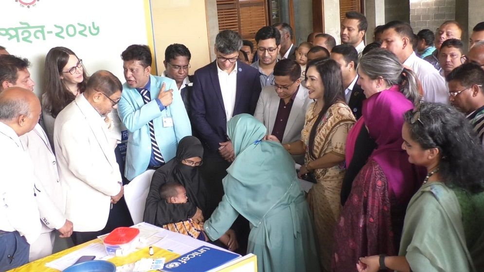 হাম ও রুবেলা টিকাদান কর্মসূচি উদ্বোধন করলেন স্বাস্থ্যমন্ত্রী