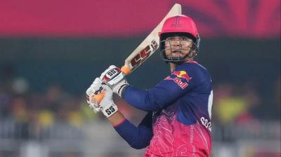 ১৫ বছর বয়সেই সর্বোচ্চ ছক্কার রেকর্ড বৈভবের
