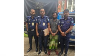 হাটহাজারীতে অস্ত্রসহ ১৮ মামলার আসামি গ্রেফতার