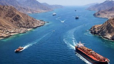 শর্তসাপেক্ষে হরমুজ প্রণালি দিয়ে জাহাজ চলাচলের অনুমতি দিল ইরান