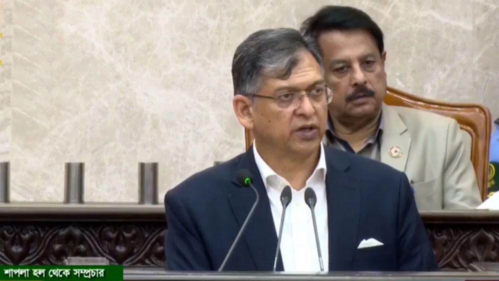 পুলিশ বাহিনীতে চেইন অব কমান্ড ভাঙলে ব্যবস্থা: স্বরাষ্ট্রমন্ত্রী