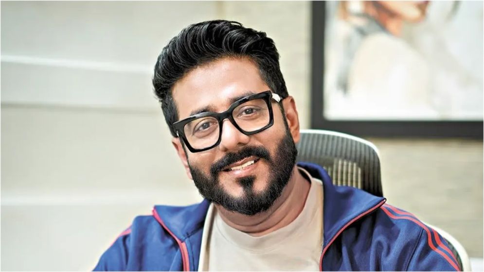 নির্বাচনে পরাজয়ের পর রাজনীতি ছাড়ার ঘোষণা রাজ চক্রবর্তীর