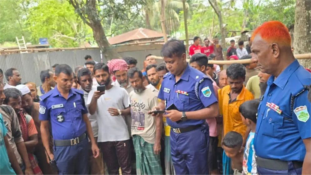 বগুড়ায় দুই ভাইকে কুপিয়ে হত্যা