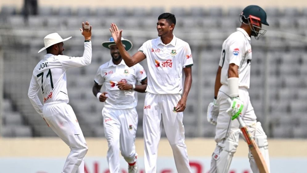 পাকিস্তানকে হোয়াইটওয়াশ করে ইতিহাস গড়ল বাংলাদেশ
