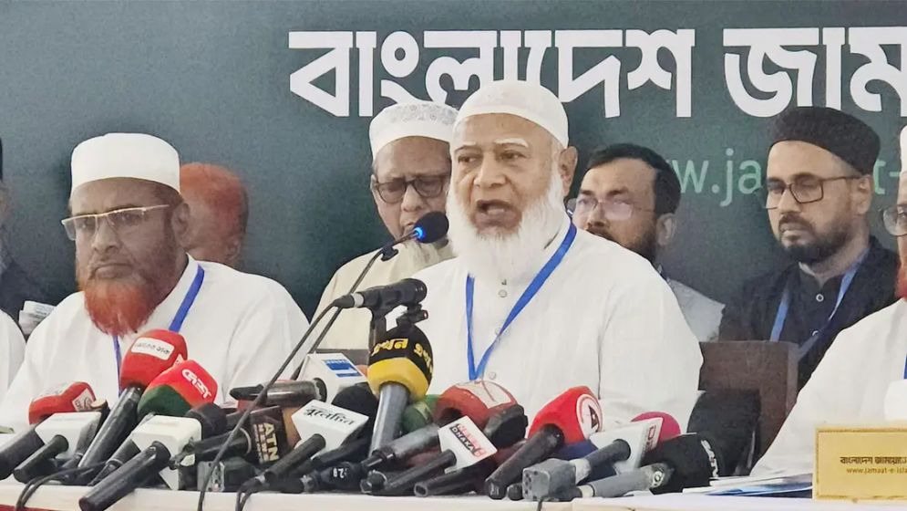 সরকার মৌলিক পরিবর্তনের দাবিকে অগ্রাহ্য করছে : শফিকুর রহমান