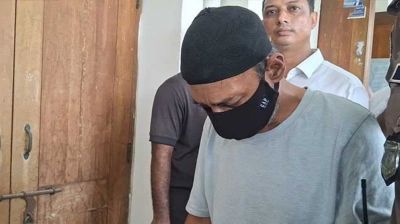 ‘দরজা ভেঙে ঢুকে টয়লেটের সামনে রক্ত দেখতে পাই’, আদালতে রামিসার বাবা