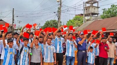 দুর্গাপুরে মাদককে ‘লাল কার্ড’ দেখিয়ে ব্যতিক্রমী কর্মসূচি