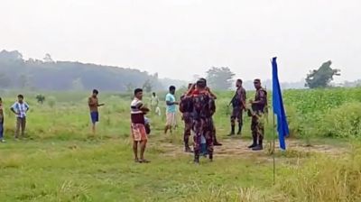 কুষ্টিয়া সীমান্তে ১২ জনকে পুশইনের চেষ্টা রুখে দিল বিজিবি ও এলাকাবাসী