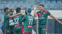 ০ রানেই ৩ উইকেট নেই অস্ট্রেলিয়ার