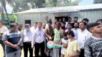 একই পরিবারের ছয় প্রতিবন্ধী সদস্য পেলেন নতুন ঘর