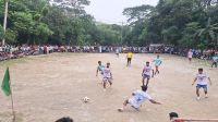 রুদ্ধশ্বাস লড়াইয়ে মুখরিত নোয়াপাড়া মাঠ, ফুটবল উৎসবে মেতেছিল এলাকাবাসী