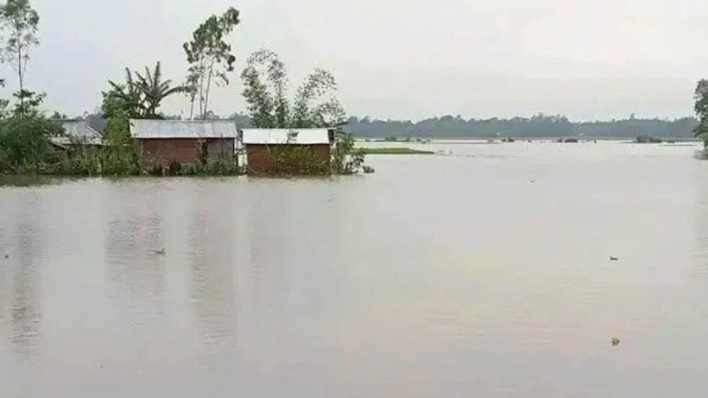 দেশের পাঁচ নদীর পানি বিপৎসীমার ওপর