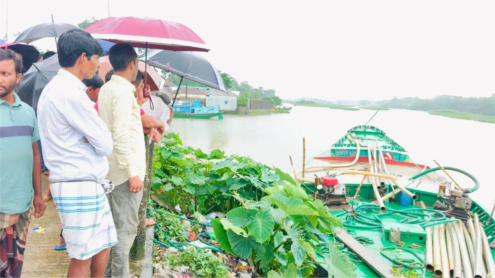 কলমাকান্দায় অবৈধ ভিট বালু উত্তোলন, নৌকার মালিককে ৫০ হাজার টাকা জরিমানা